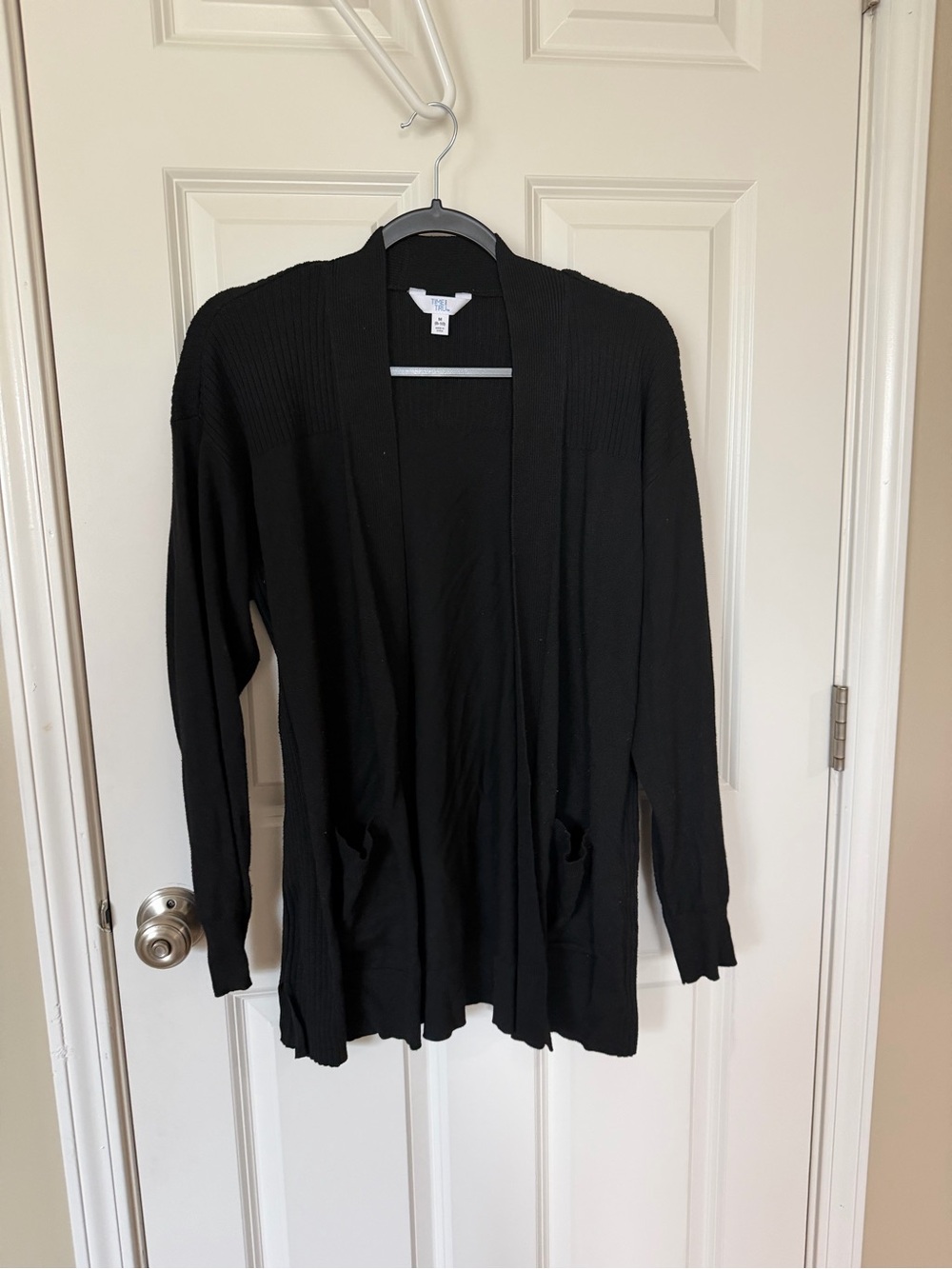 Women’s Cardigans - Picture 6 of 8